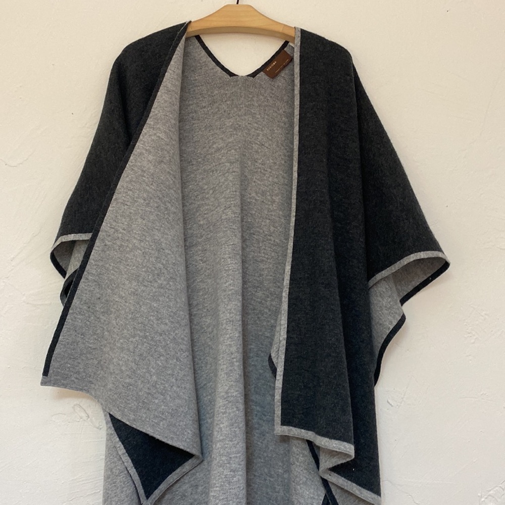 Kerisma Gray Knit Open Front Shawl One Size - image 6